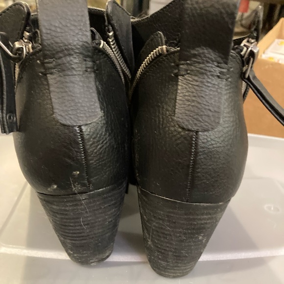 Black zipper ankle boots - Picture 3 of 6